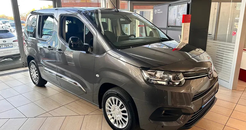 samochody osobowe Toyota Proace City Verso cena 127150 przebieg: 6, rok produkcji 2024 z Wieleń